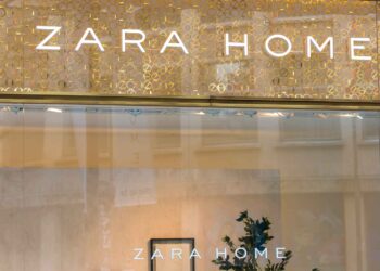 Zara Home mesita auxiliar ajedrez