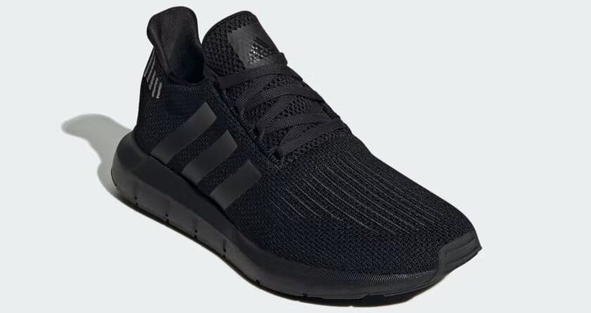 SWIFT RUN 1.0 SHOES DE ADIDAS