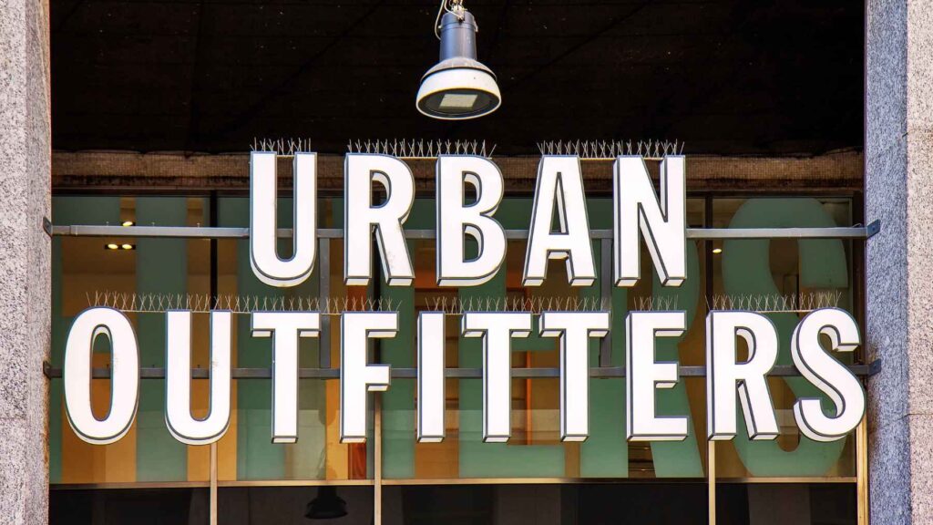 Urban outfitters pantalones juveniles