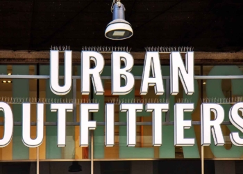 Urban outfitters pantalones juveniles
