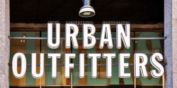 Urban outfitters pantalones juveniles