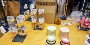 Parfois pulsera dorada corazones