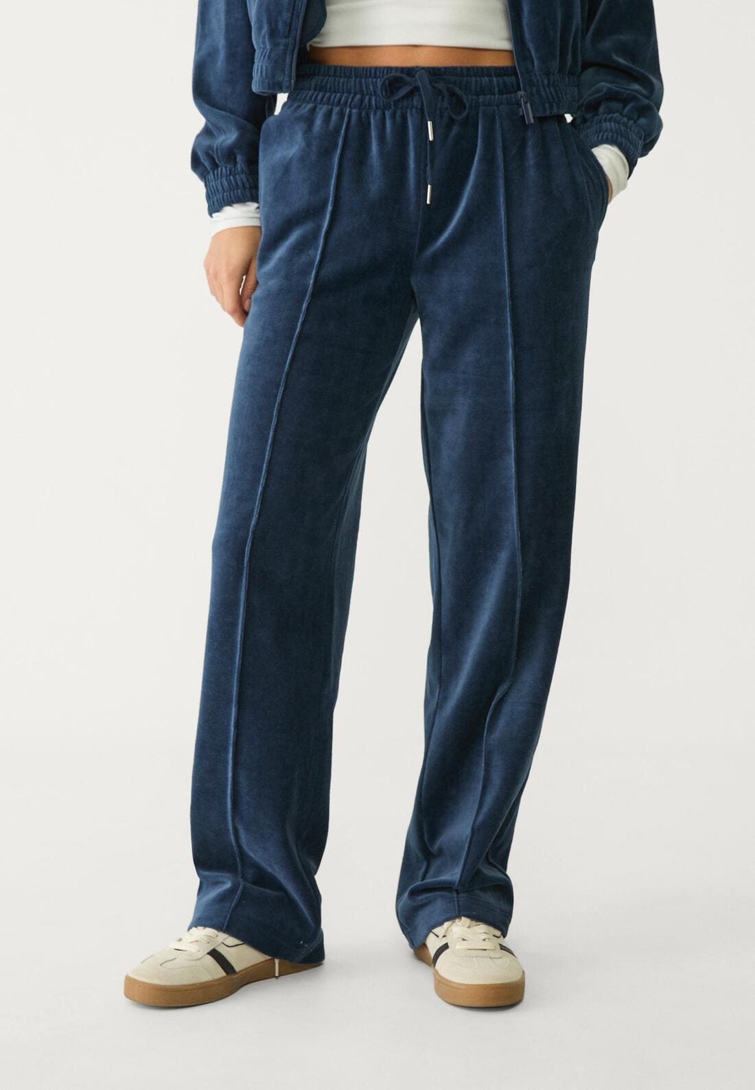 Stradivarius Pantalón jogger terciopelo