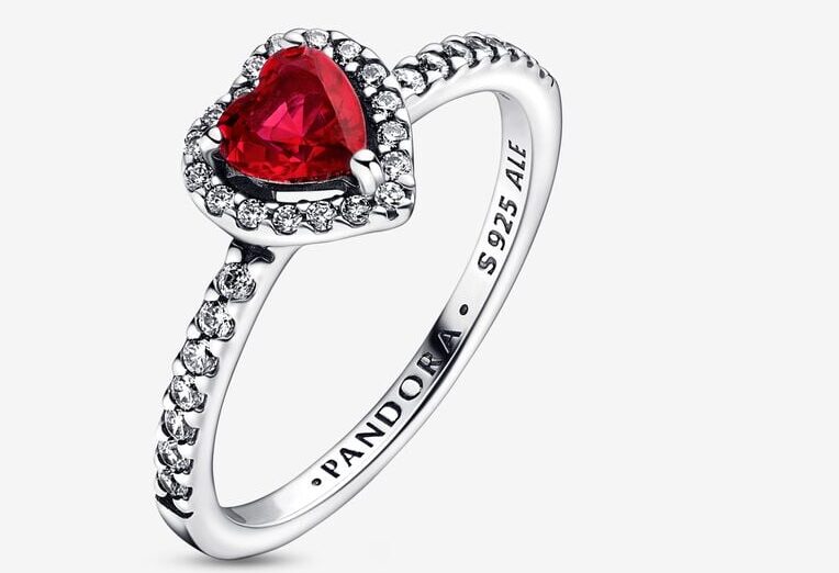 Anillo Corazón Nivelado Rojo Brillante de Pandora