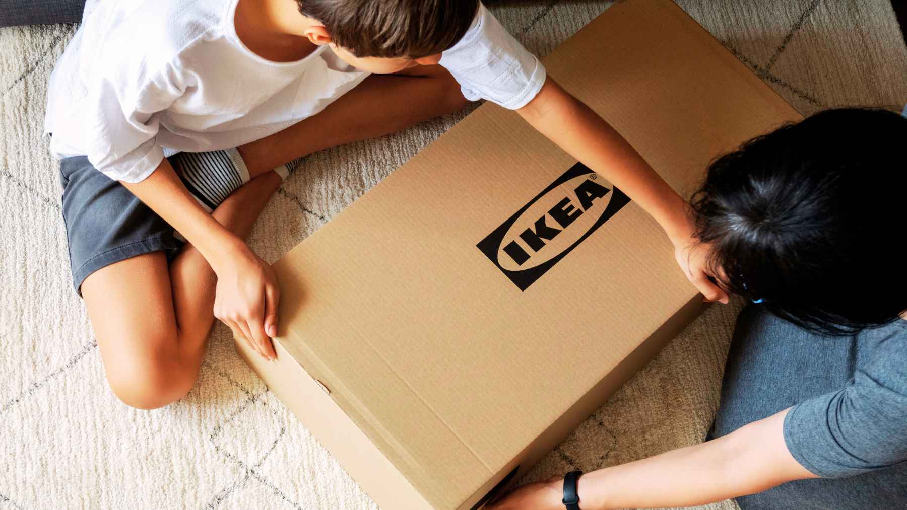 Ikea mesita auxiliar TUNSTA