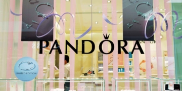 Pandora collares