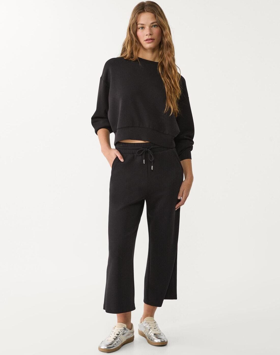 Pantalón culotte fluido tacto suave de Stradivarius