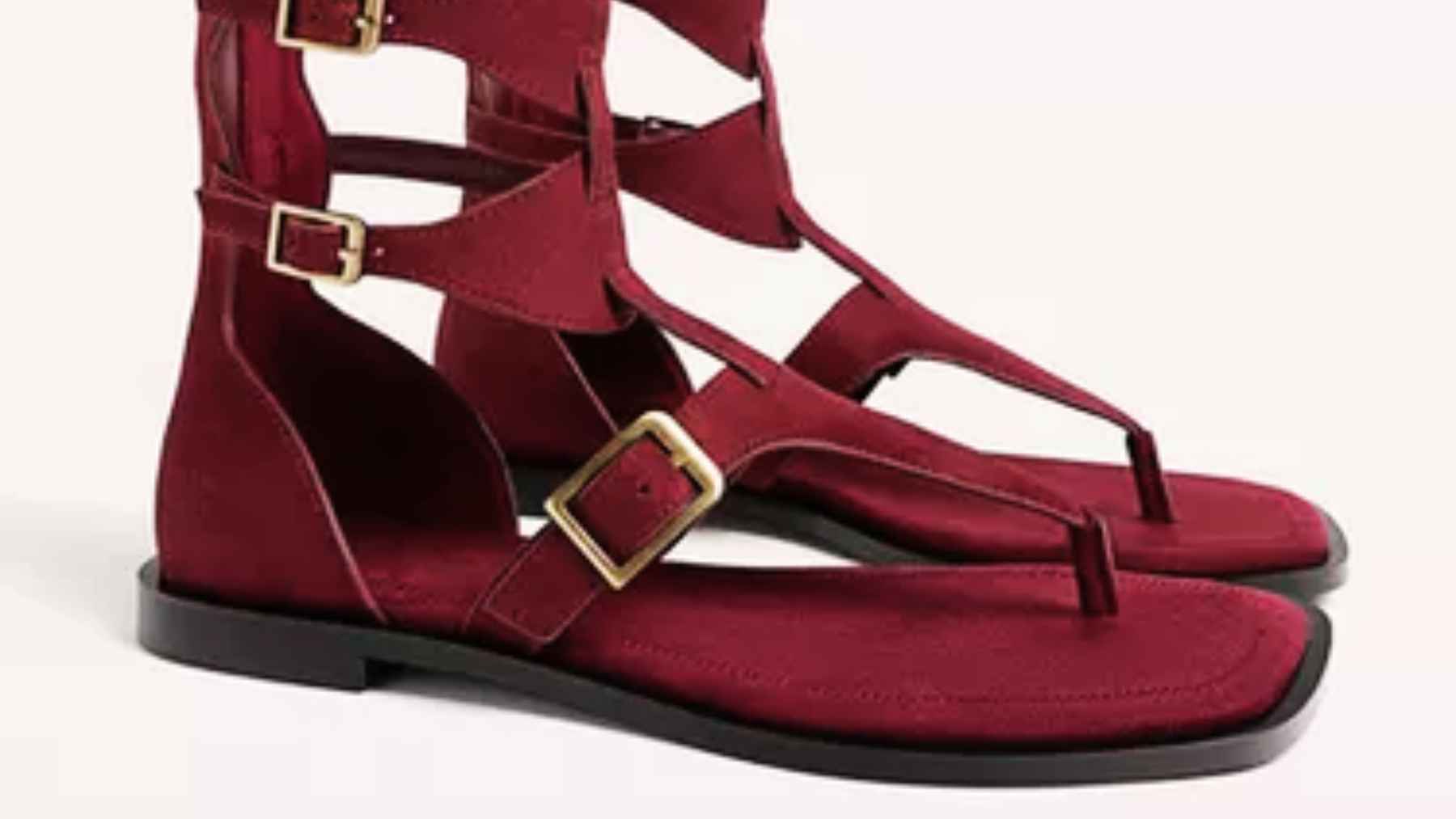 Sandalias romanas de Stradivarius