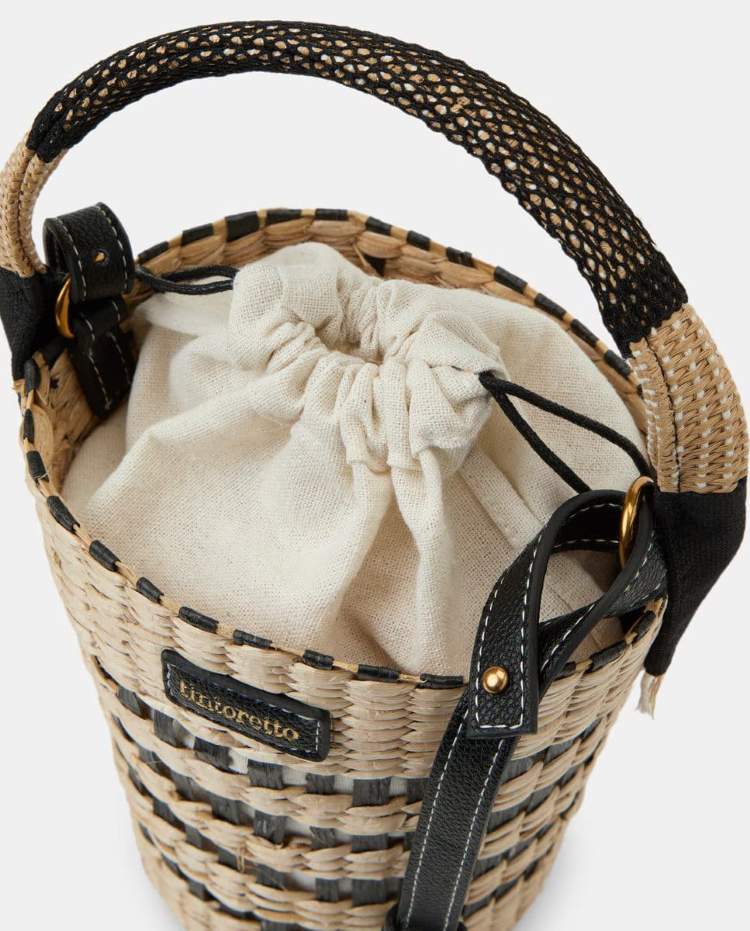 Bolso de fibra natural con efecto rejilla en El Corte Inglés