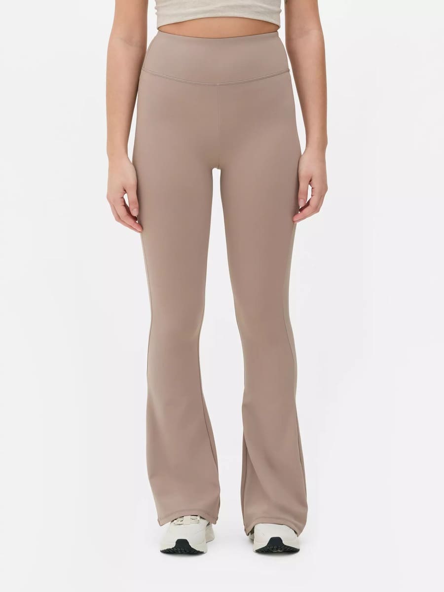 Leggings extrasuaves acampanados de Primark