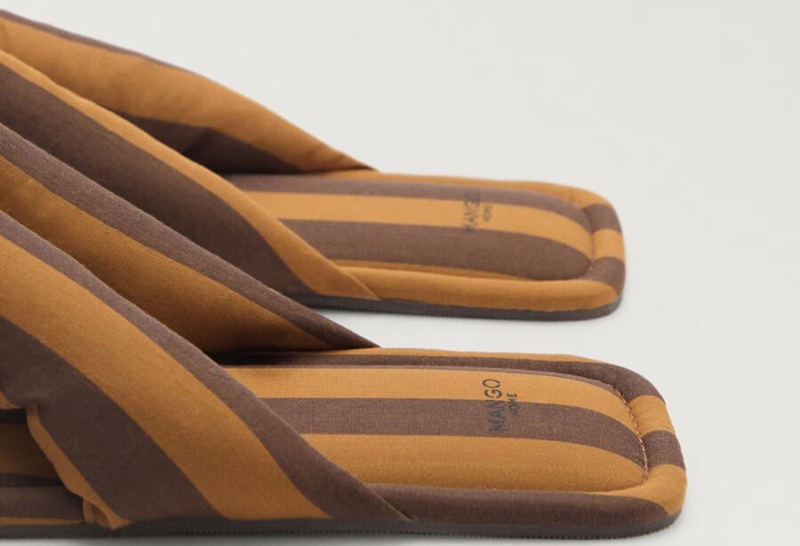 Zapatillas abiertas raya tejida de Mango