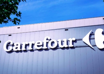 Carrefour conjunto jardín